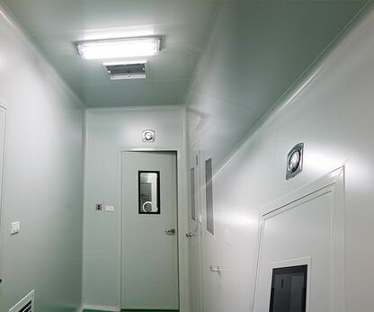 Selecting the Perfect Differential Pressure Gauge for Your Cleanroom