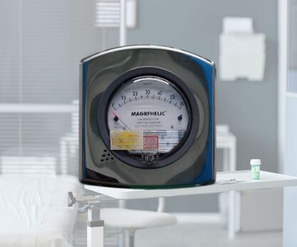 Đồng hồ chênh áp và vai trò trong phòng cách ly y tế