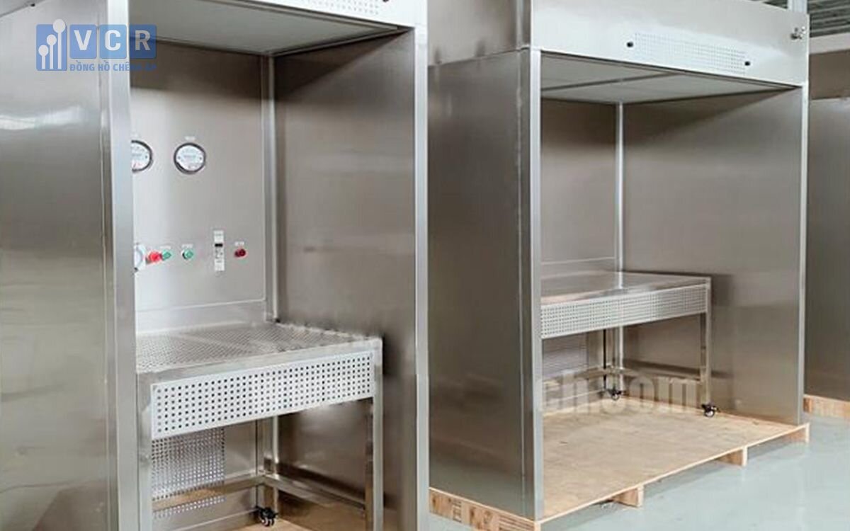 Đồng hồ chênh áp điện tử trong Dispensing Booth