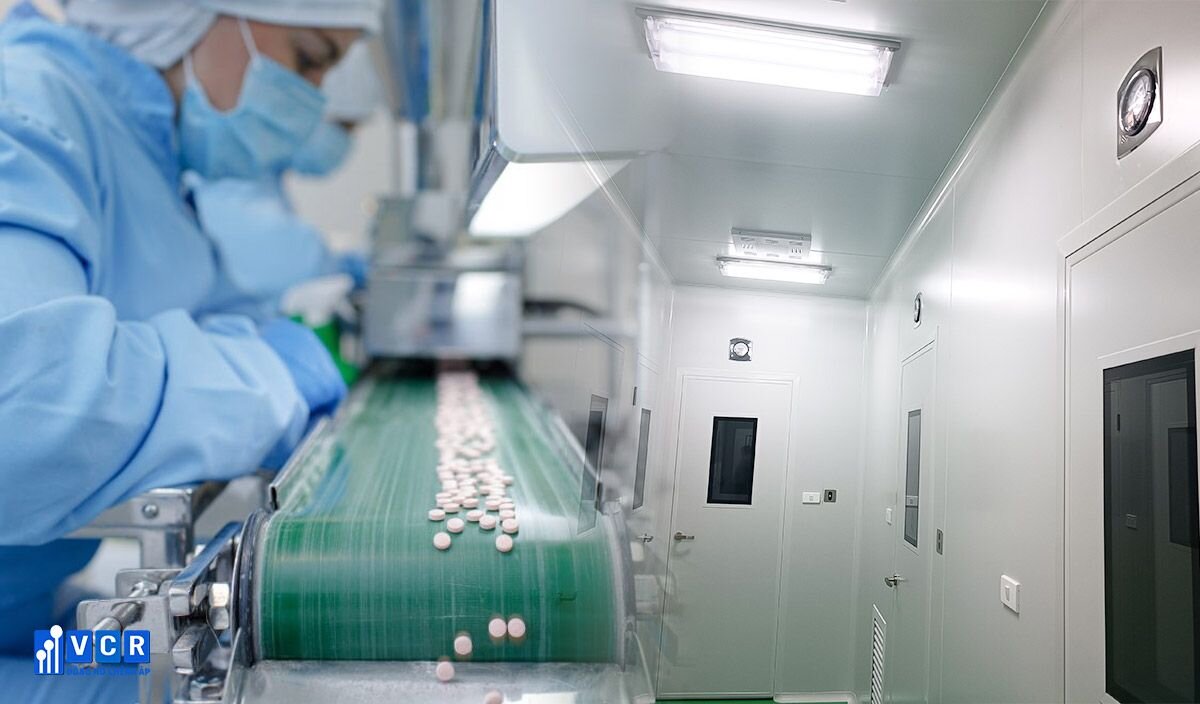 Differential Pressure Gauge in Pharmaceutical Cleanroom